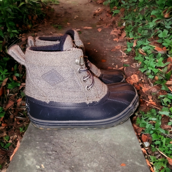 Toddler Sperry Bowline boot - Picture 1 of 3